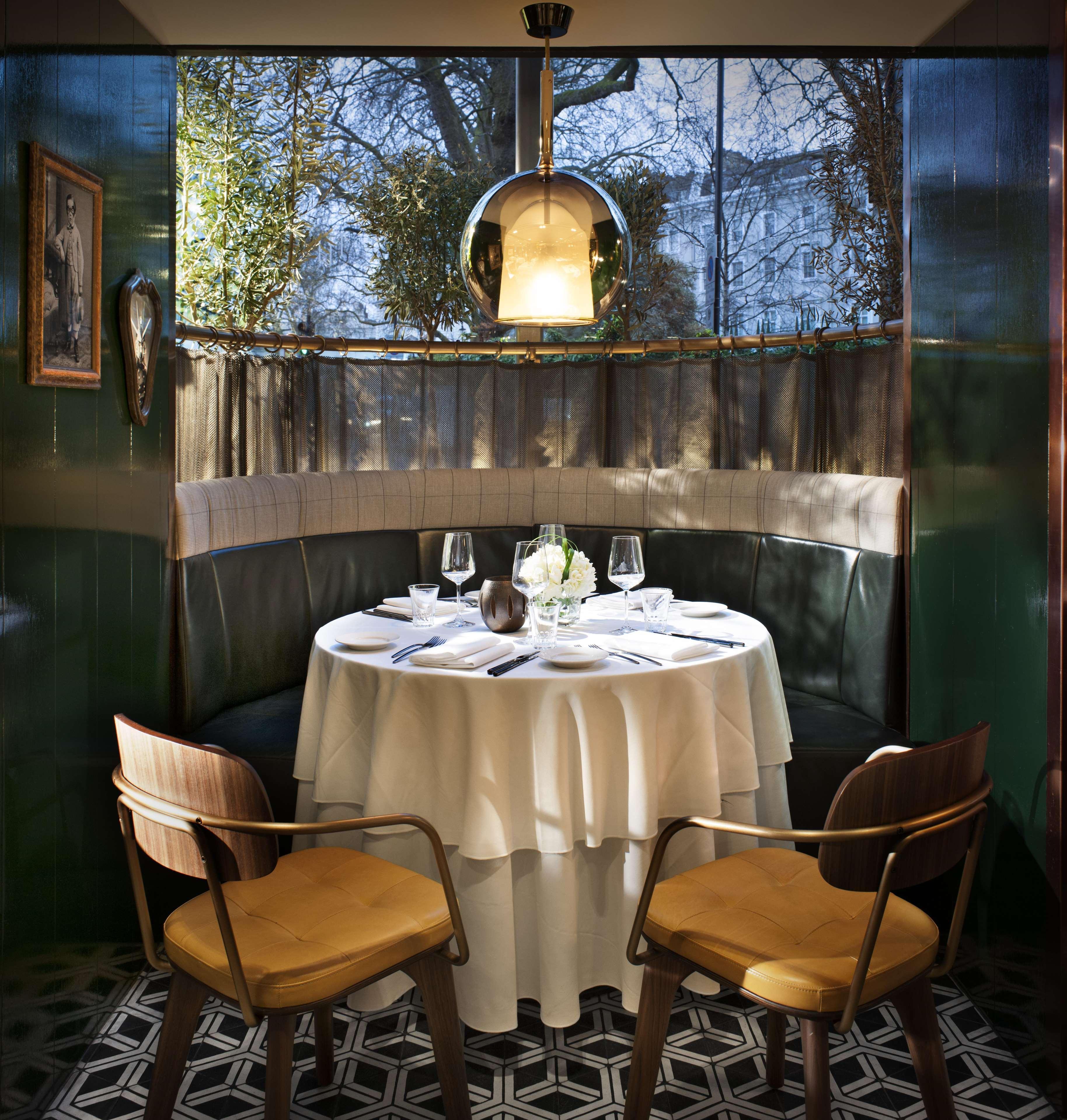 The Hari London Hotel Restoran gambar